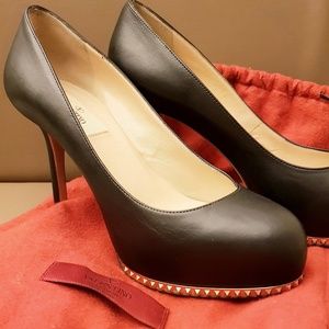 Valentino Rockstud Platform Pump EU36